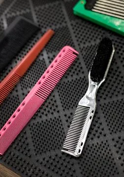Professional combs on table Foto stock