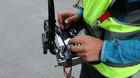 Professional drone pilot 動画素材 195014147