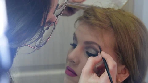 Professional eye makeup Stock Footage 106792522