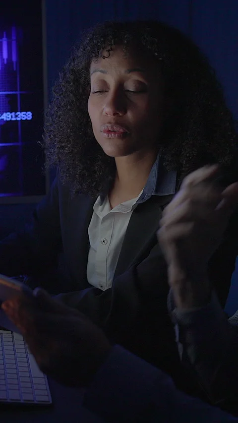 A Professional Female Presenter Excelling Within a Modern and Dynamic Stock Footage 295866520