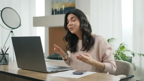 Professional latin girl explaining project hand gestures hispanic business woman Video stock 244673883