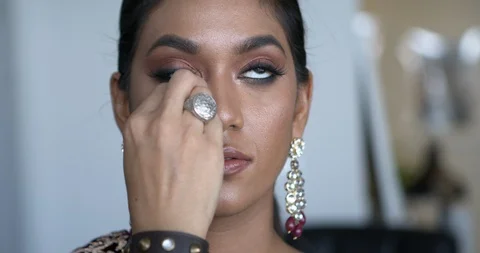 Professional make-up artist at work Stock Footage 125963818