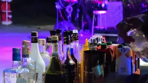 Professional man bartender shaking cocktail drink in cocktail shaker. Stock-Footage 313936309