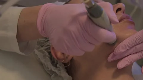 Professional moisturizing and rejuvenating hardware procedures. Stock Footage 315935444
