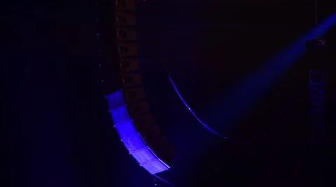 Professional sound speaker systems and stage lights Stockbeeldmateriaal 63306392