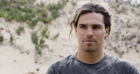 Professional surfer Alex Botelho talks about why does he loves surfing big wave Stock Footage 158700194