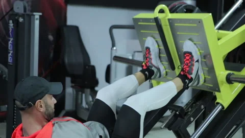 Professional trainer and Bodybuilder workout at gym Stock-Footage 143120751