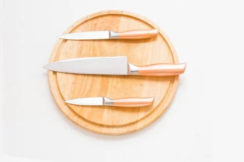 Proffessional chef knifes on the cutting table. Foto stock