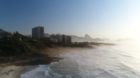 Profile of Arpoador Beach Video stock 81069079