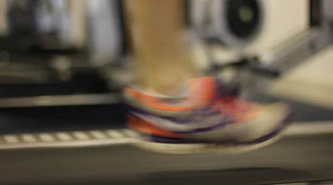 Profile of Feet on a Running Machine Vídeo Stock 37874339