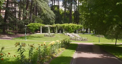 Profile view of Parc floral des thermes (thermal floral park) in Stockbeeldmateriaal 285538695