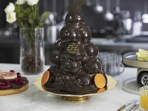 Profiterole Cake Stock Photos