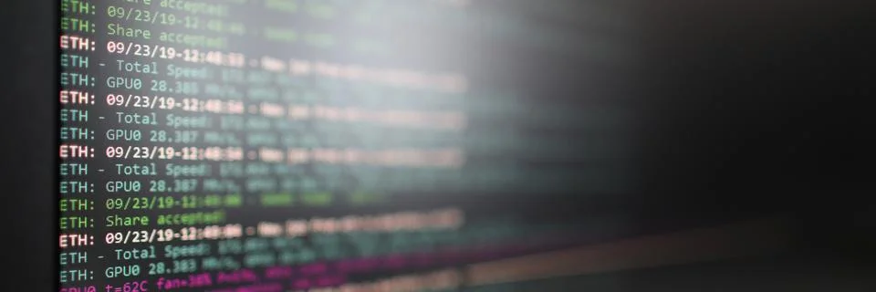 Program for mining cryptocurrencies on a computer Fotos de archivo