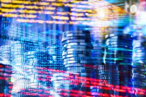 Programmcode mit Münzen und Technologie Hintergrund Programmcode mit Stape.. Stock-Fotos