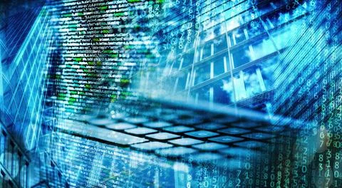 Programmcode und Wolkenkratzer Programmcode mit abstraktem Technologie Hin... Stock-Fotos