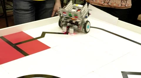 Programmed wagon moving along leased line. Hand made model transports balls . Stock-Footage 58506700