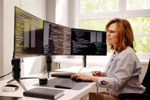 Programmer Coding Classes. Web Developer Coder Stockfoto's