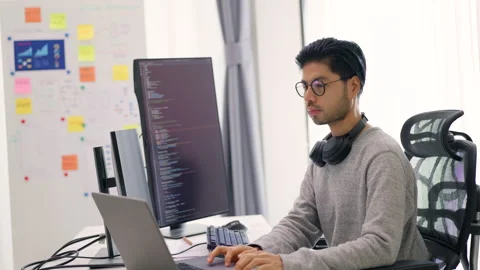 Programmer Coding in Modern Tech Office. Video stock 273192544