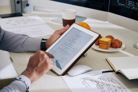 Programmer drawing block diagram Foto stock