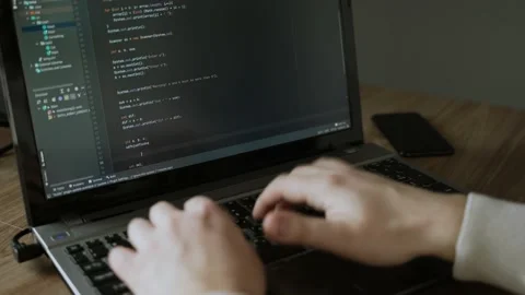 The programmer encodes the program in a special application Vidéo 149835057