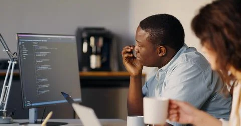 Programmer in the office Stock-Fotos