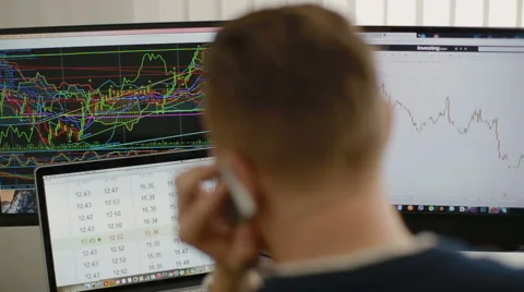 The programmer talks to the customers Stock Footage 62519161