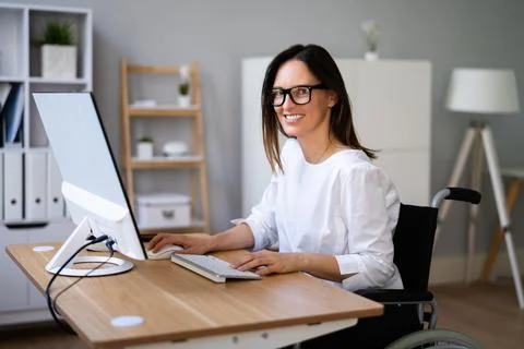 Programmer Woman Coding On Computer 写真素材