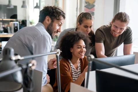 Programmers cooperating at IT company developing apps. People business work Stock-Fotos