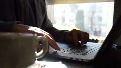 Programming, coffee Stockbeeldmateriaal 104516035