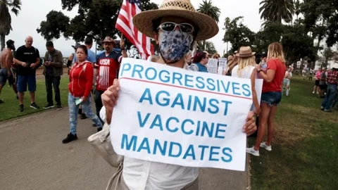 Progressives Against Vaccines - Protest Rally In Santa Monica Video stock 159772273