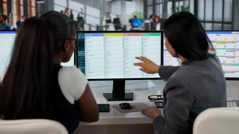 Project Manager Using Computer To Organize Schedules And Manage Tasks Efficie Stock Photos