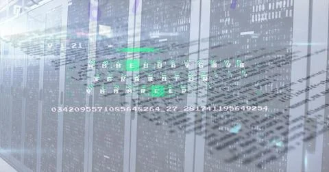 Projecting translucent code overlay above server racks in data center corridor, Foto stock