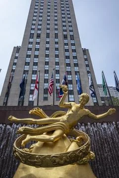 Prometheus statue at Rockefeller NYC Stock Photos