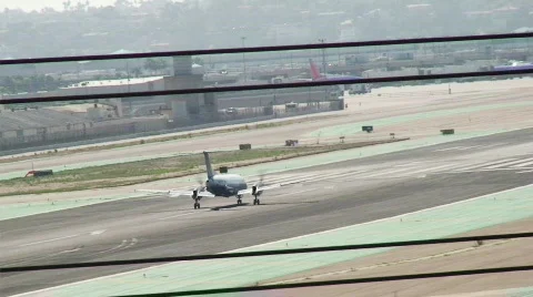 Prop jet taking off HD Stock Footage 482997