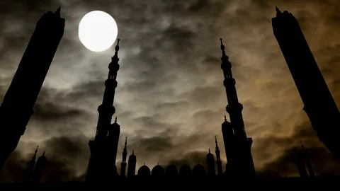 Prophet's Muhammad Mosque, Time Lapse by Night with Medina, Saudi Arabia Vidéo 113865604