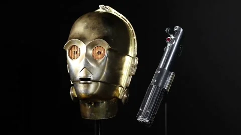 Propstore showcases Star Wars pieces ahead of Los Angeles auction, Londres, GB - Stock Footage 329593593