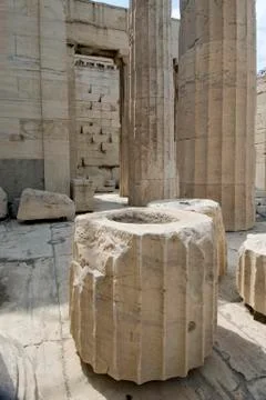 Propylaea gates in Acropolis Foto stock