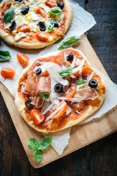 Prosciutto mini pizza Stock Photos