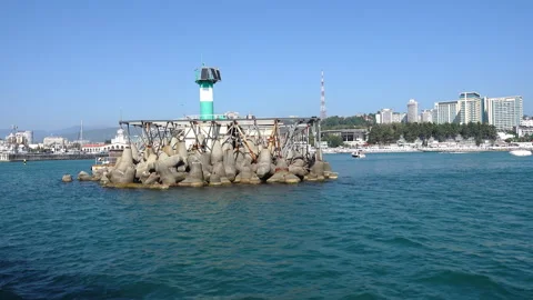 The Protective Structures Of The Seaport Vídeo Stock 318922453