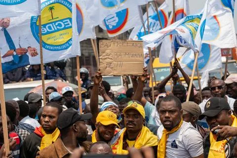 Protest against planned constitutional changes in Kinshasa, Democratic Republic  Стоковые фото