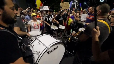 The protest of the diaspora - Bucharest Romania Video stock 112761871