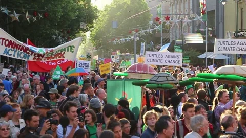 Protest in melbourne lots of people protest signs environment climate change Stock-Footage 145732314