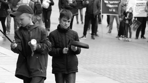 Protest rally, demonstration, strike, riot of gullible investors. Stock Footage 131979095