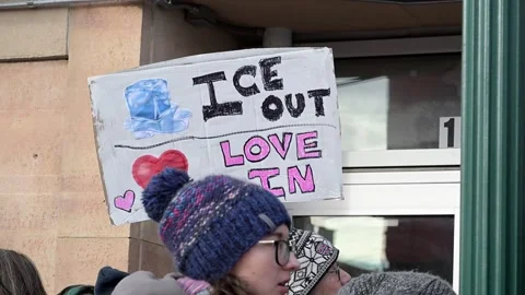 Protest in response to the shooting of Renee Good by an Immigration  and  C.. Video stock 326705211