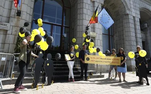 Protest for sexually abused children in front of the Ministry of Justice in Buch Stock Photos