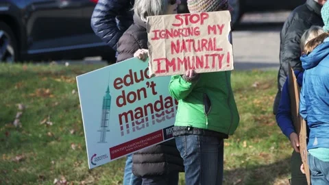 Protest to stop masking and vaxing the children Video stock 164883845