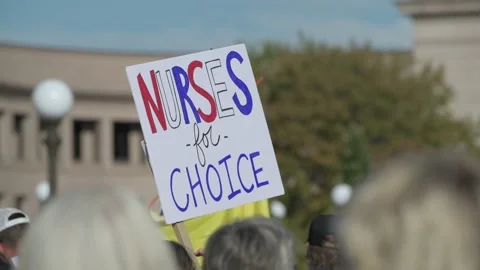 Protest to stop vaccine mandates and passports 库存影片 162137357