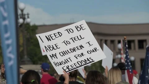 Protest to stop vaccine mandates and passports 库存影片 162137540