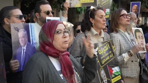 Protesters demand public trial amid mounting tensions in Tunisia, Túnez, TN - 18 Stock Footage 307249904
