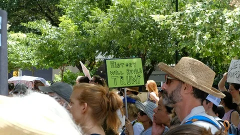 Protesters gathered in Austin Texas to protest against USA border camps Stock-Footage 111722402